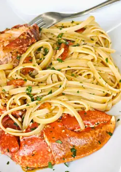 Linguine all’astice viste da vicino