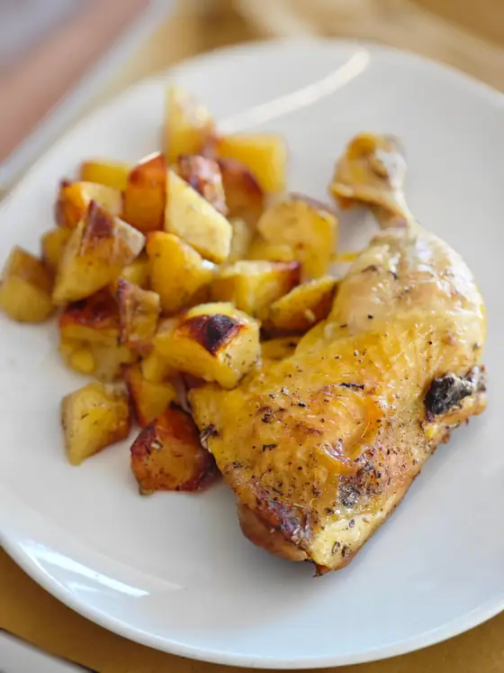 Coscia di pollo arrosto con le patate