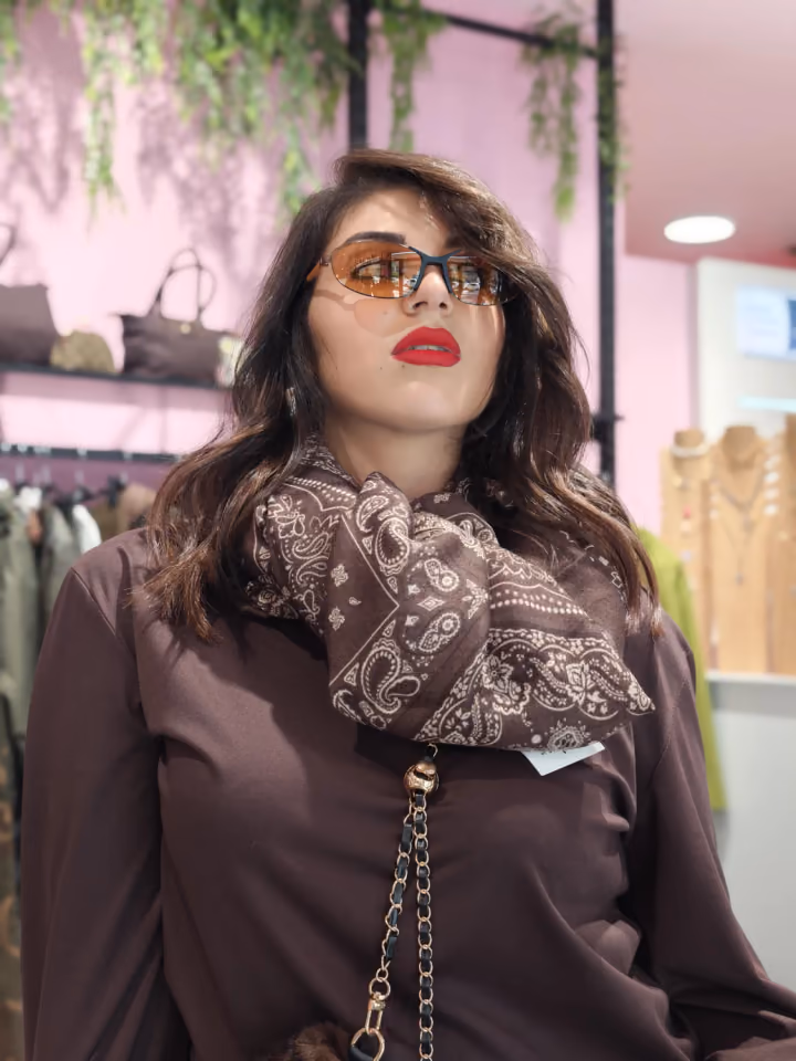 Abbinamento con maglia e foulard
