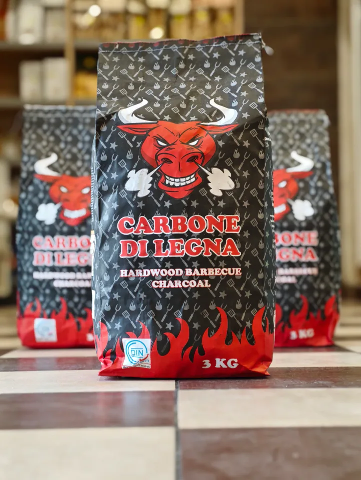 Sacchi da 3 kg di carbone di legna con logo del toro
