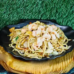 Spaghetti saltati con gamberi